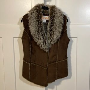 Mendlos Fashions Brown Faux Fur Vest, Women’s Small